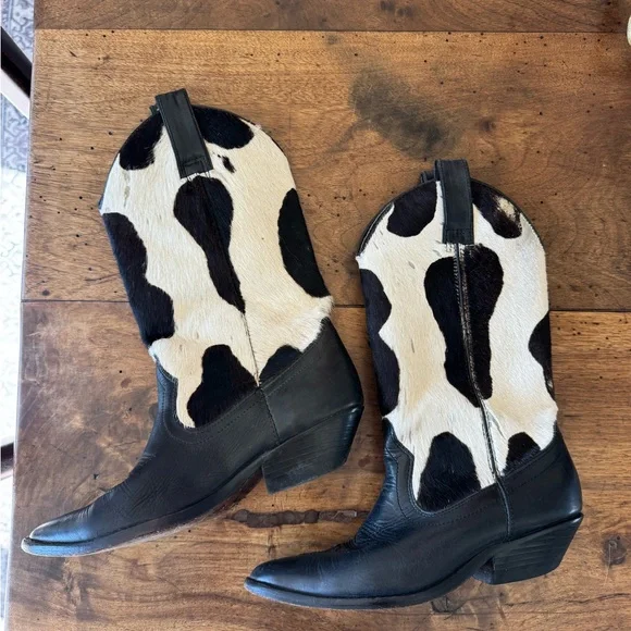 Vintage Cowhide Western Boots - Picture 2 of 5